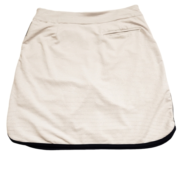 Peter Millar Women's Performance Alice Petal Hem Contrast Trim Golf Skort Small - Picture 3 of 10